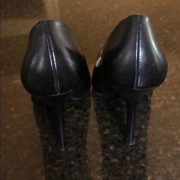 Cathy Jean 3.5 inch Stilletto Pumps, Sz. 7 - Picture 3 of 8